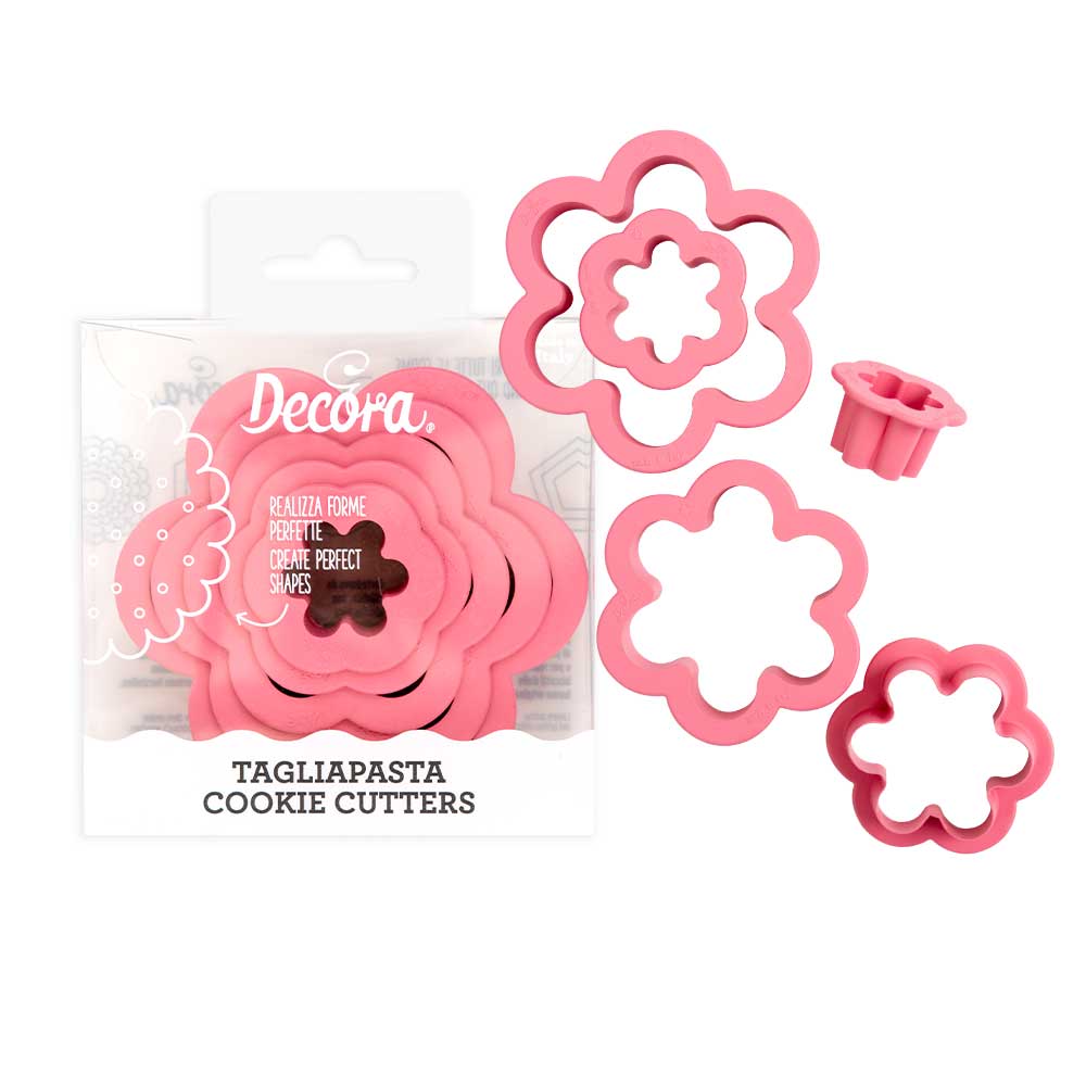 Set 6 pezzi tagliapasta a fiore di diverse dimensioni.