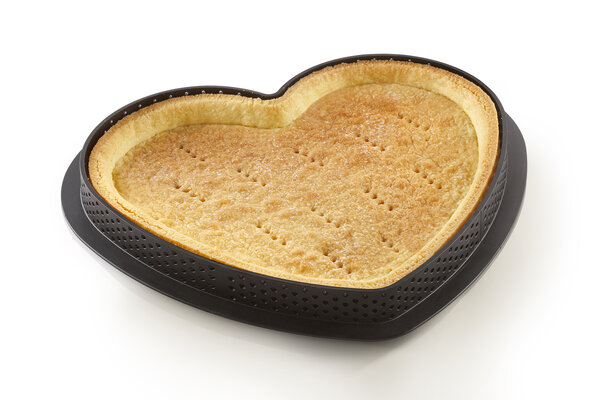 Tarte Ring Amore 205x190 h 20 mm di Silikomart Professional è l'anello in materiale termoplastico composito, indeformabile, adatto all’uso in forno che consente di realizzare una crostata a forma di cuore 205 x 190 h 20 mm.