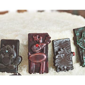 Stampo per cioccolatini in silicone rosso tema invernale con 16 cavità da 17 ml